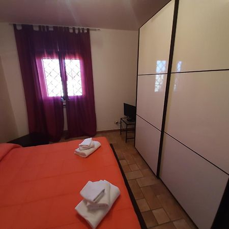 לדיספולי Villa Elegance חדר תמונה