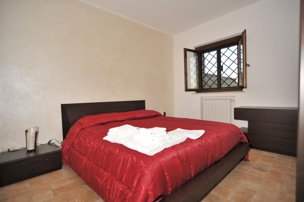לדיספולי Villa Elegance חדר תמונה