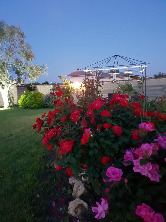 לדיספולי Villa Elegance מראה חיצוני תמונה